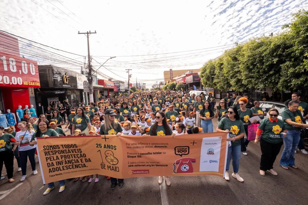 Mobilização reúne centenas de pessoas em ato público de proteção à infância em Rondonópolis